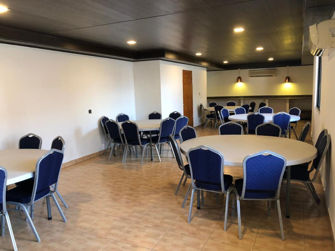 Hotel Costa Inn Kota Panama Bagian luar foto